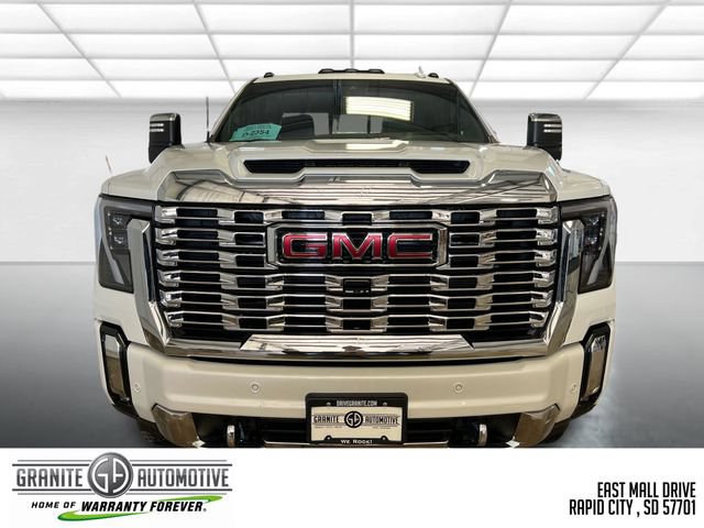 Used 2025 GMC Sierra 2500 Denali w/ Denali Reserve Package AWD/4WD image 9