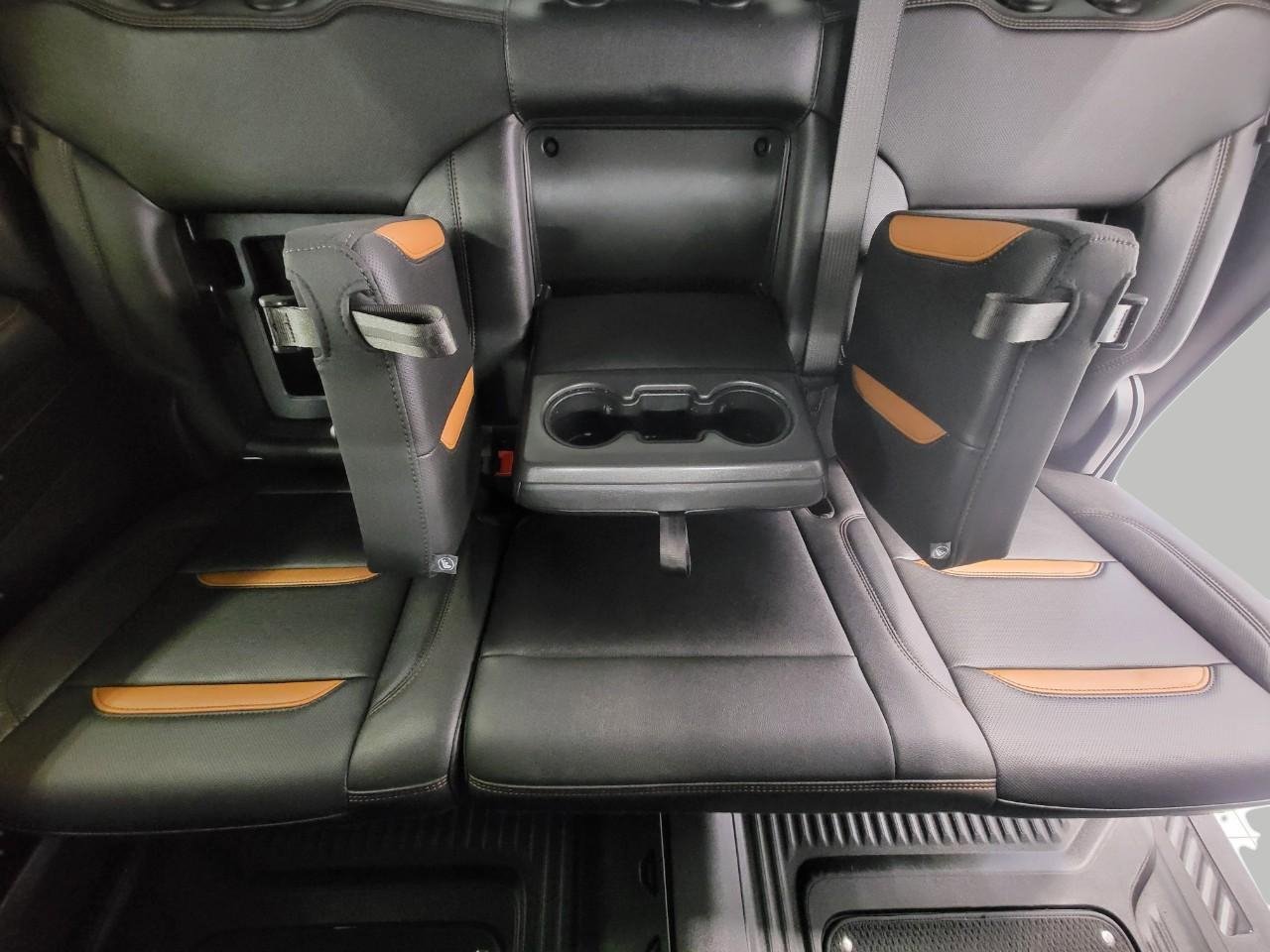 Used 2025 GMC Sierra 1500 AT4 w/ AT4 Premium Package AWD/4WD image 24