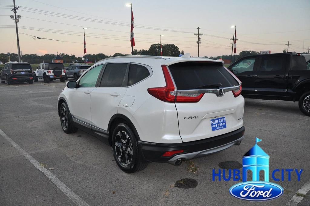 Used 2017 Honda CR-V Touring image 3