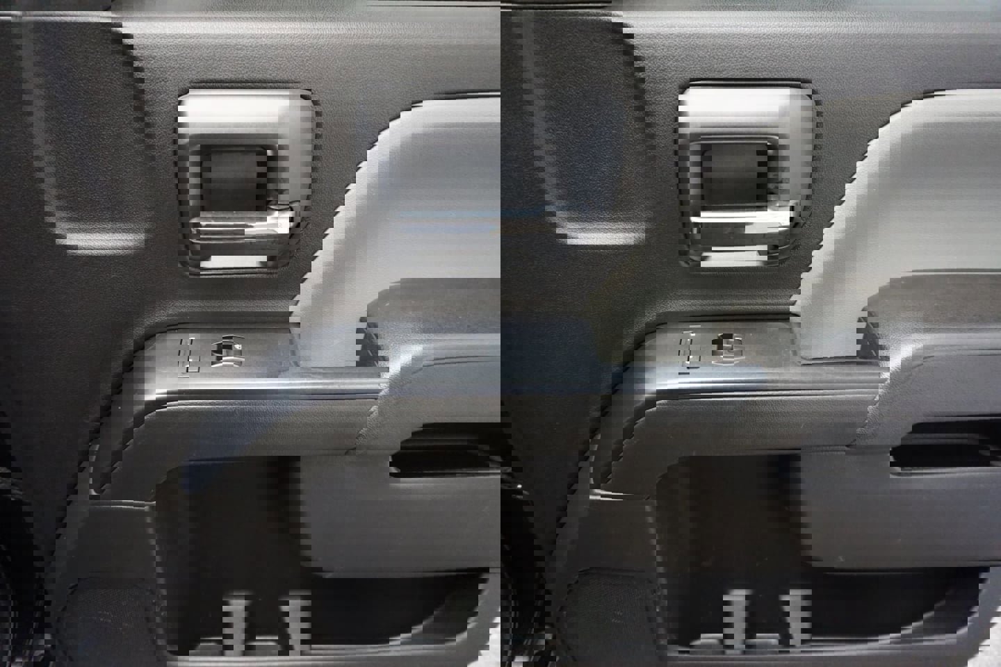 Used 2017 Chevrolet Silverado 1500 Custom w/ Rally 1 Edition image 19