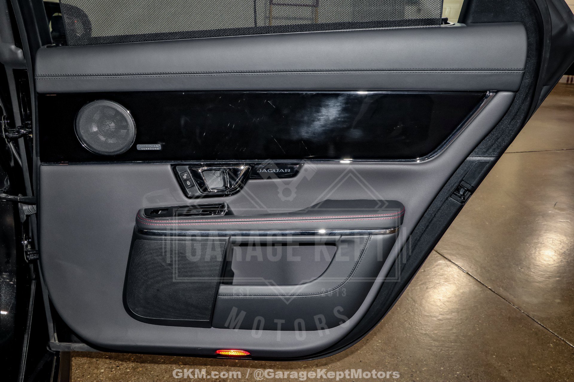 Used 2015 Jaguar XJ R LWB image 83