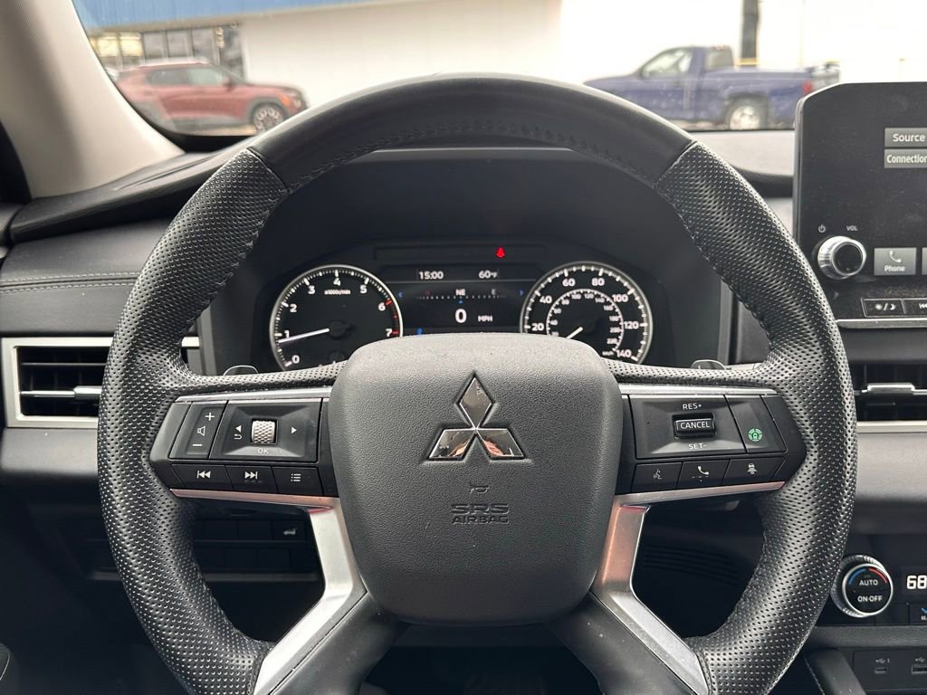 Used 2022 Mitsubishi Outlander SEL AWD/4WD image 25