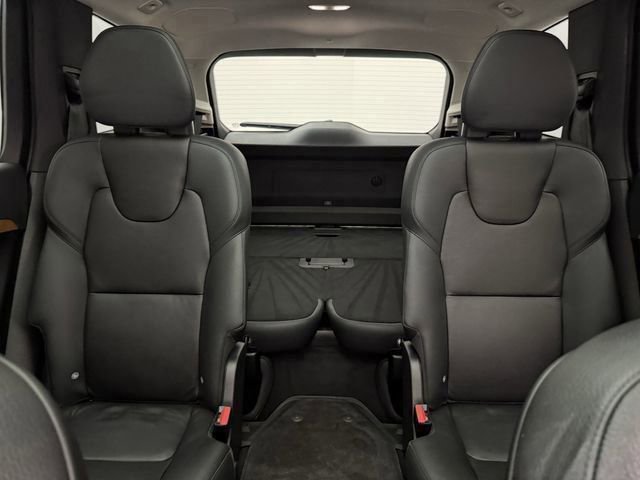 Certified 2023 Volvo XC90 B6 Plus image 24