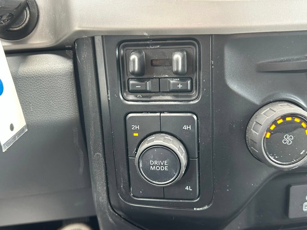 Used 2025 Ford F350 XLT AWD/4WD image 35