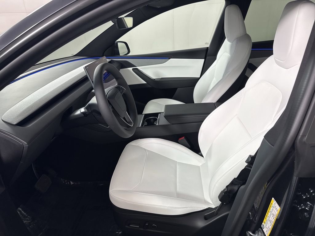 Used 2026 Tesla Model Y Long Range image 14