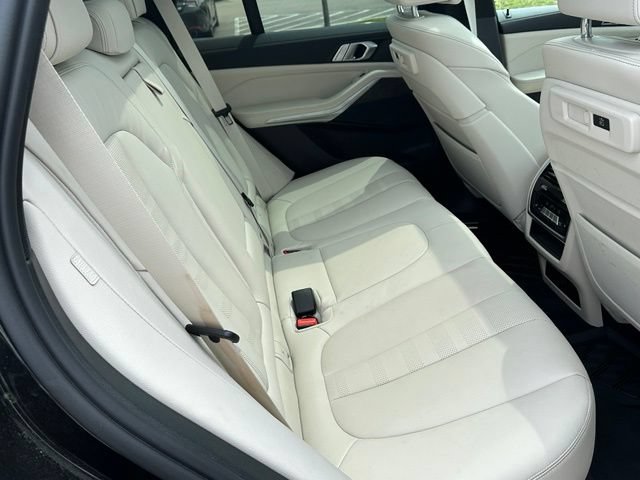 Used 2022 BMW X5 xDrive45e w/ M Sport Package AWD/4WD image 12