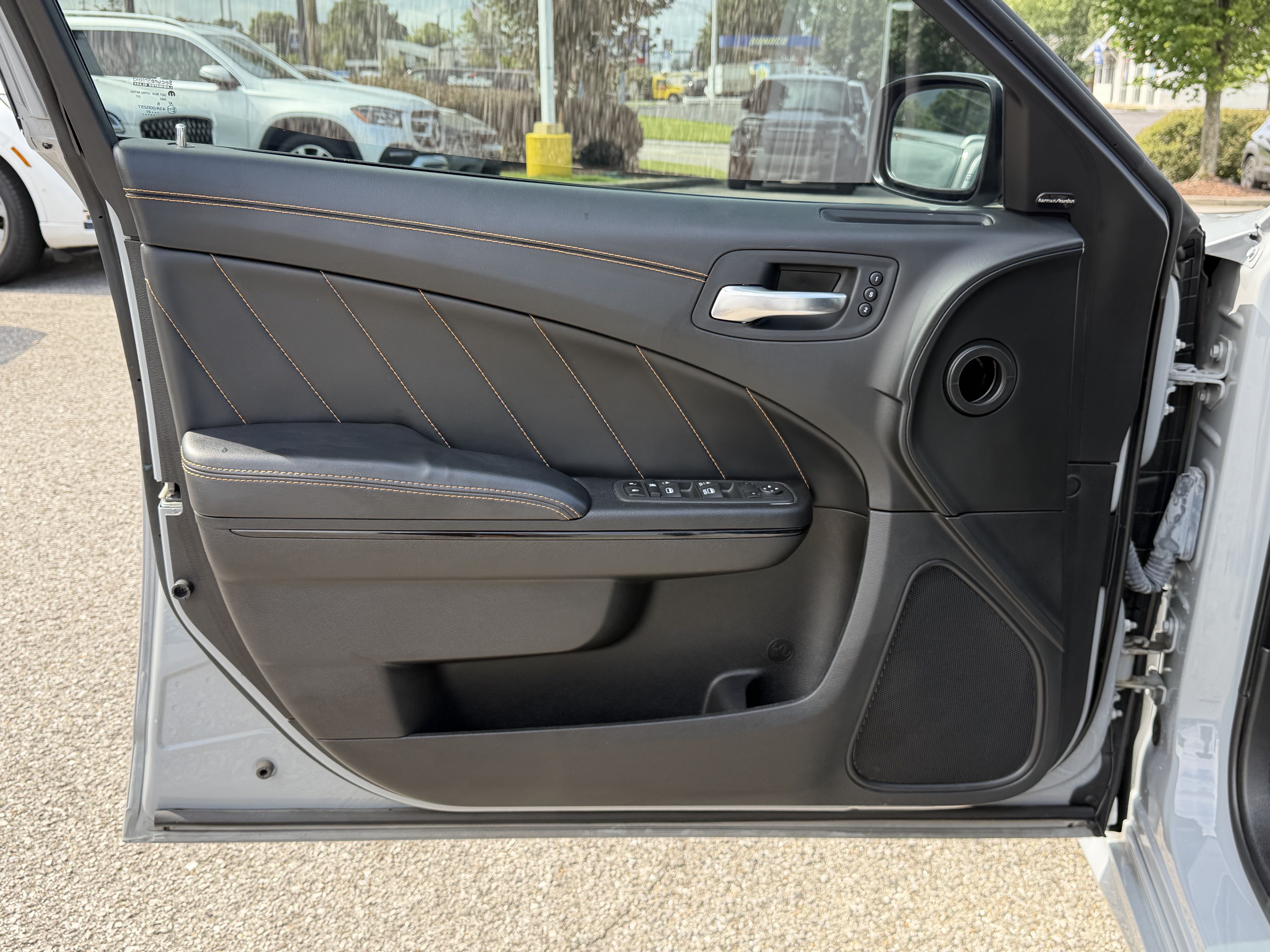 Used 2022 Dodge Charger Scat Pack RWD image 14