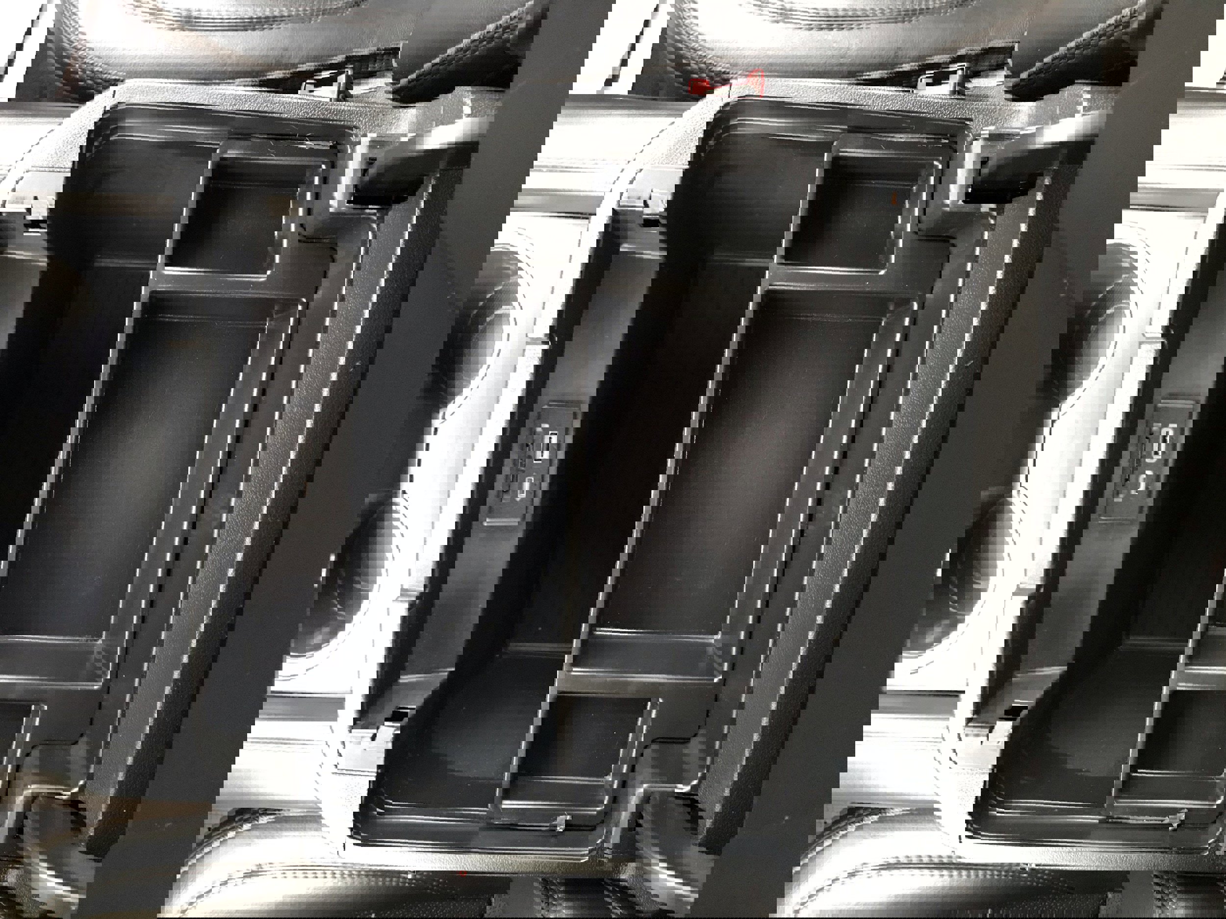 Used 2021 Chevrolet Suburban High Country w/ Premium Package image 31