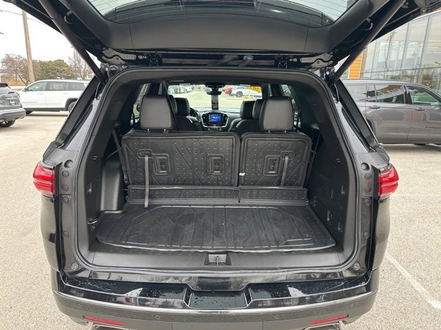 Used 2023 Chevrolet Traverse Premier w/ Redline Edition image 10