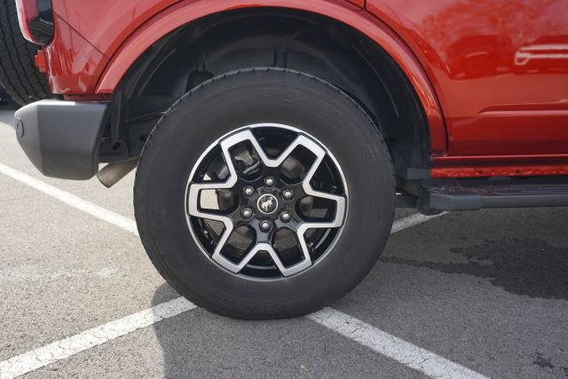 Used 2023 Ford Bronco Outer Banks image 42