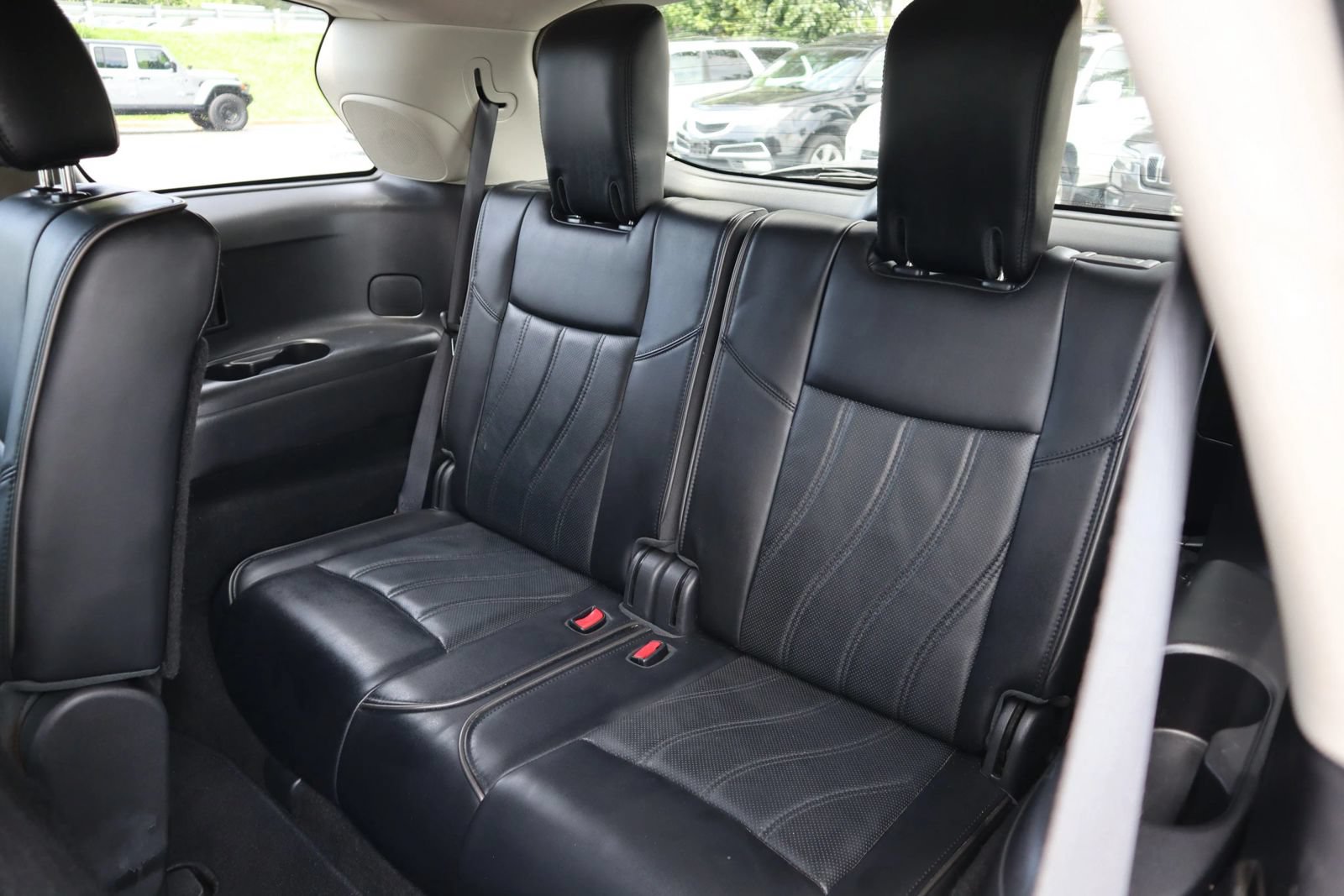 Used 2014 INFINITI QX60 Luxe w/ Premium Plus Package AWD/4WD image 13