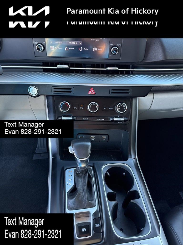 Used 2023 Kia Carnival LX image 27