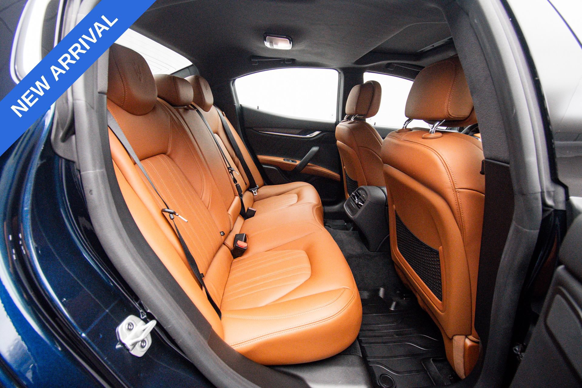 Used 2023 Maserati Ghibli Modena Q4 AWD/4WD image 17