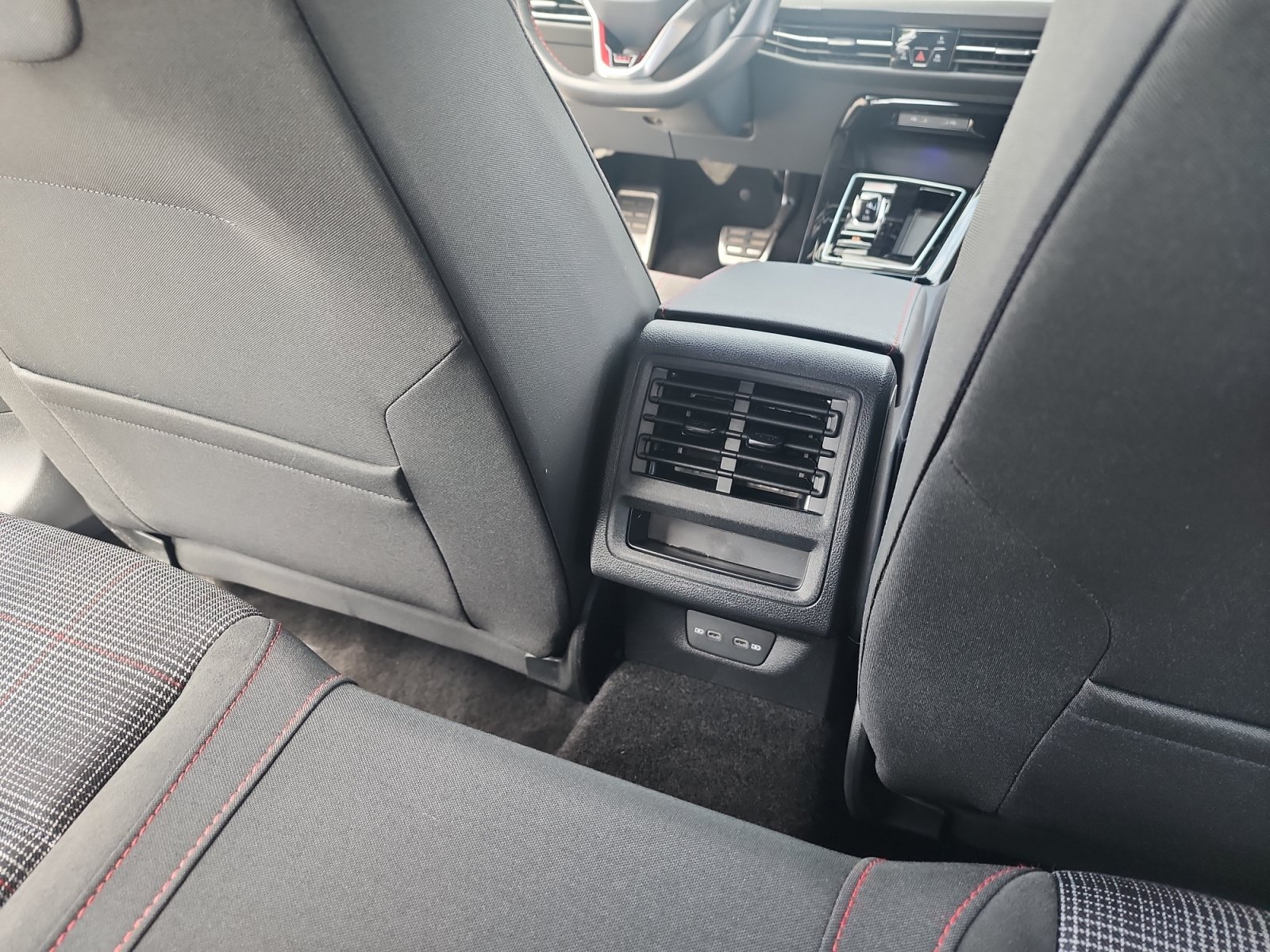 Certified 2024 Volkswagen GTI S FWD image 32