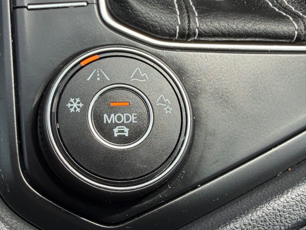 Used 2022 Volkswagen Taos SE AWD/4WD image 10