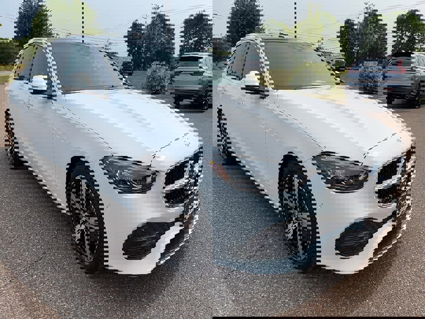 Used 2025 Mercedes-Benz C 300 4MATIC Sedan image 3