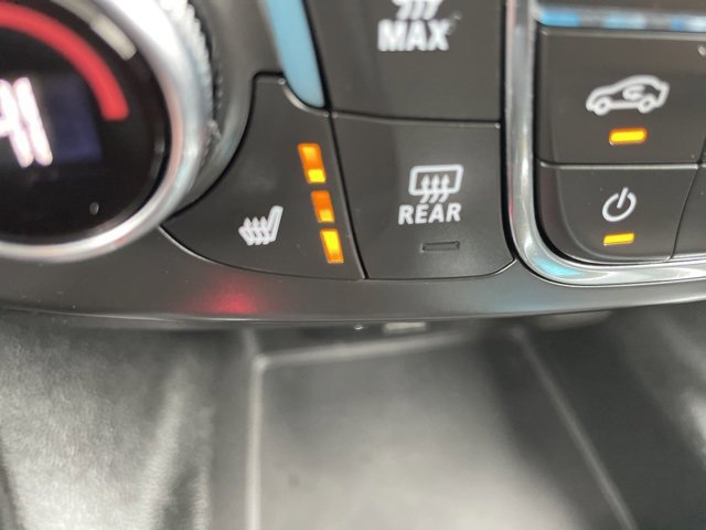 Used 2021 Chevrolet Traverse RS image 30