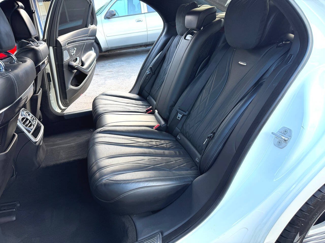 Used 2017 Mercedes-Benz S 63 AMG 4MATIC Sedan image 40