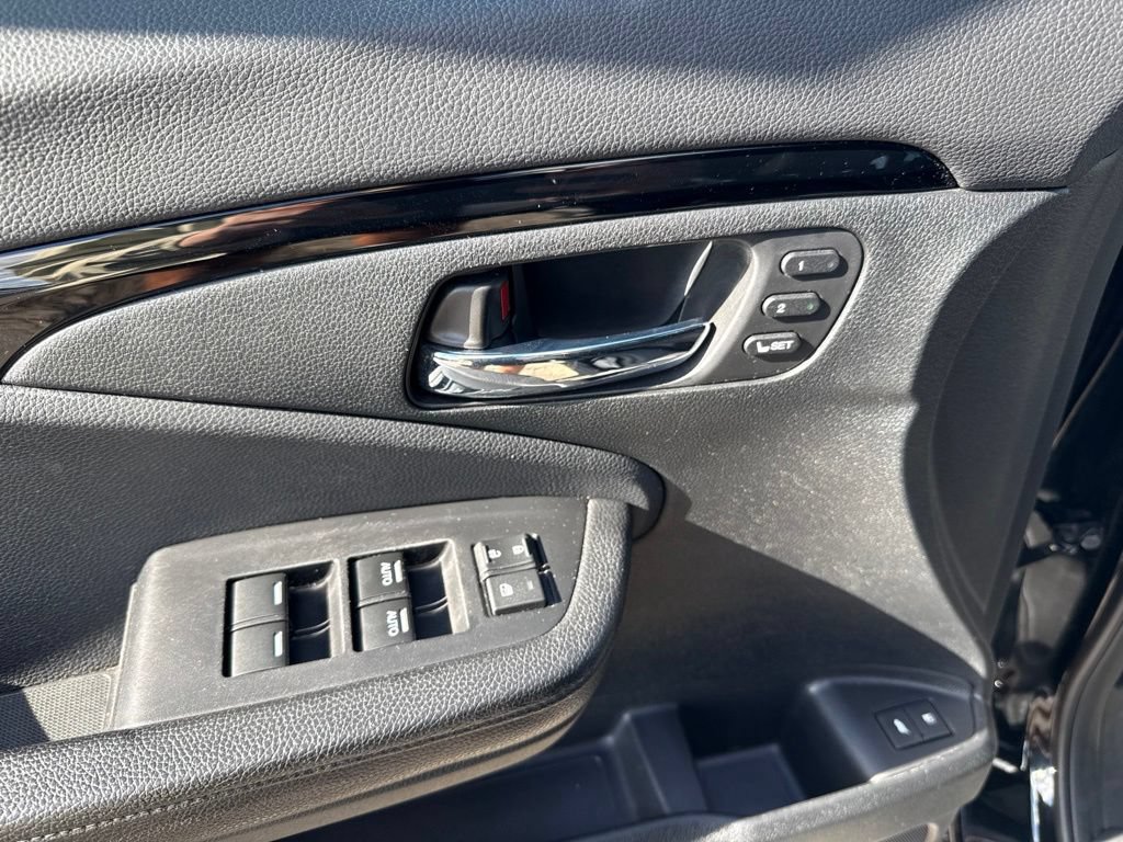 Used 2017 Honda Pilot Elite image 20