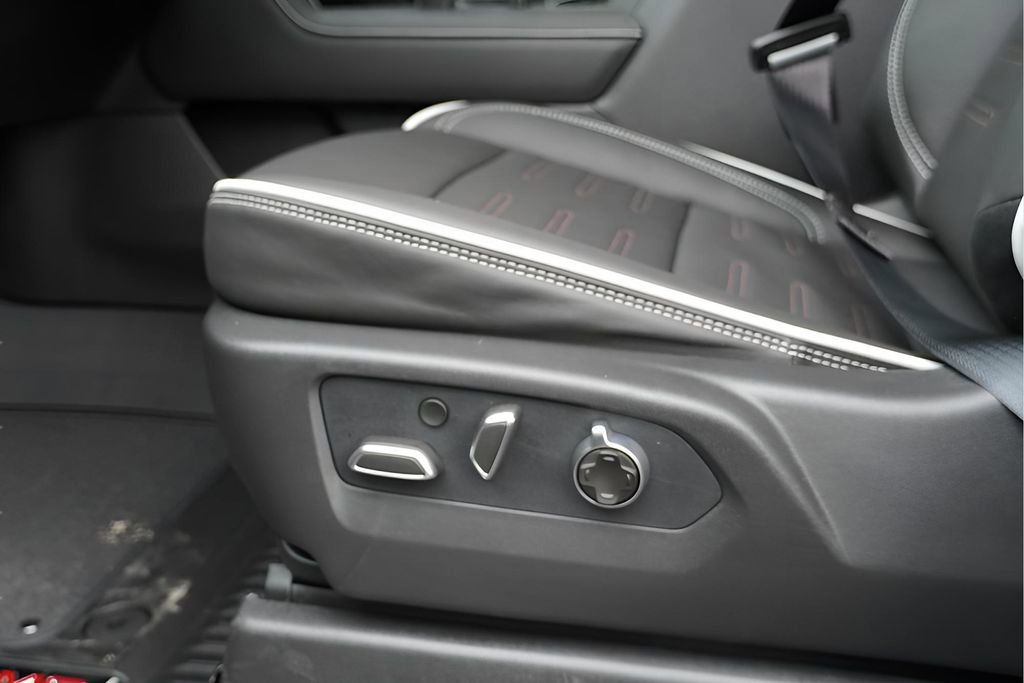 New 2026 GMC Sierra 1500 AT4X image 31