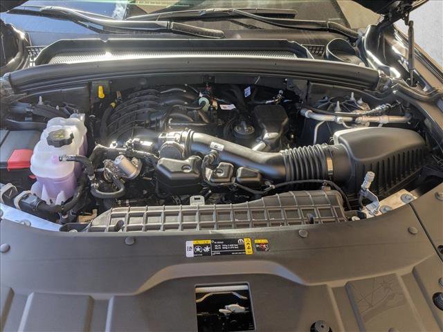 New 2025 Jeep Grand Cherokee L Laredo w/ Luxury Tech Group I image 17