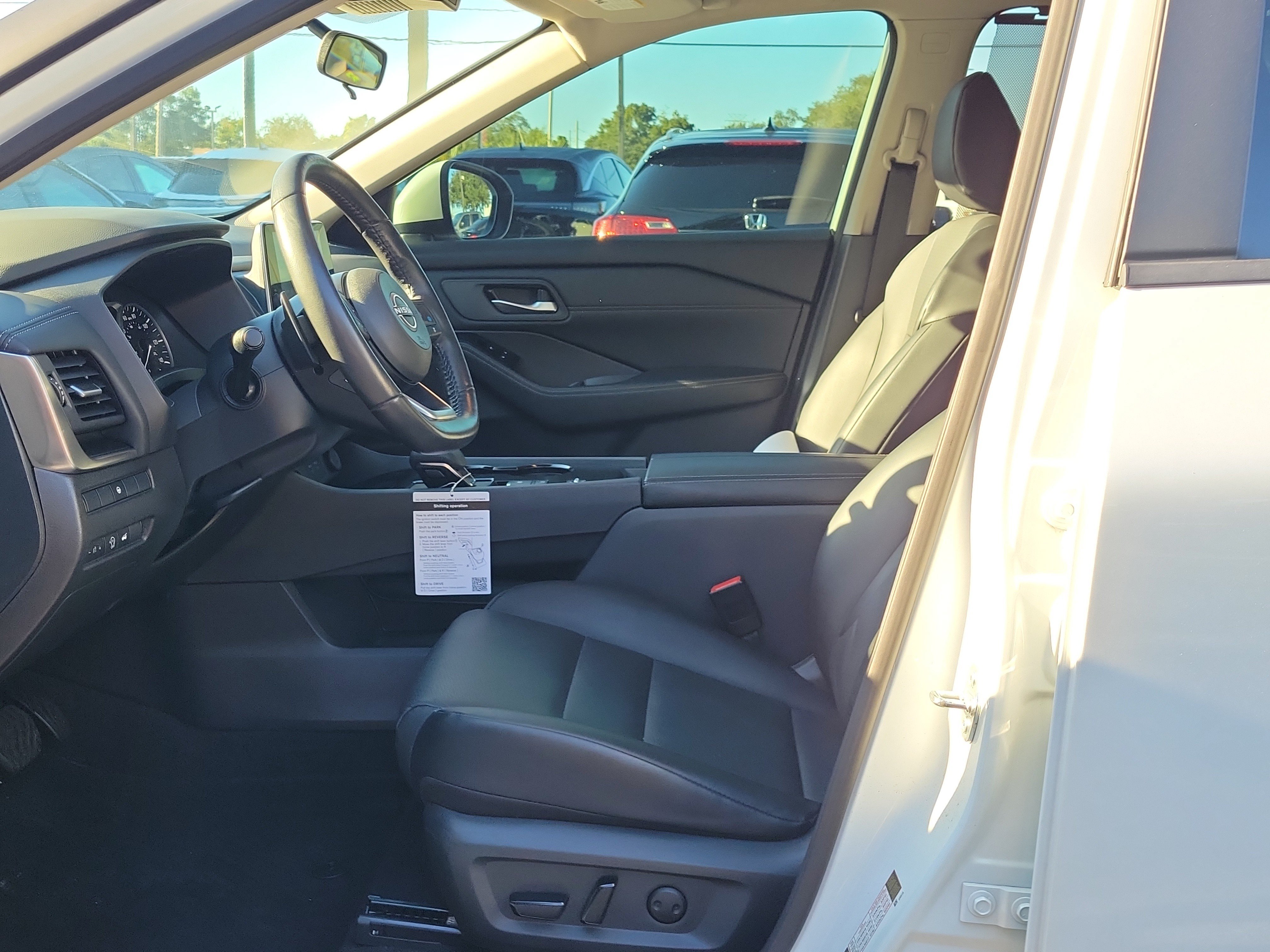 Certified 2024 Nissan Rogue SV w/ SV Premium Package FWD image 18