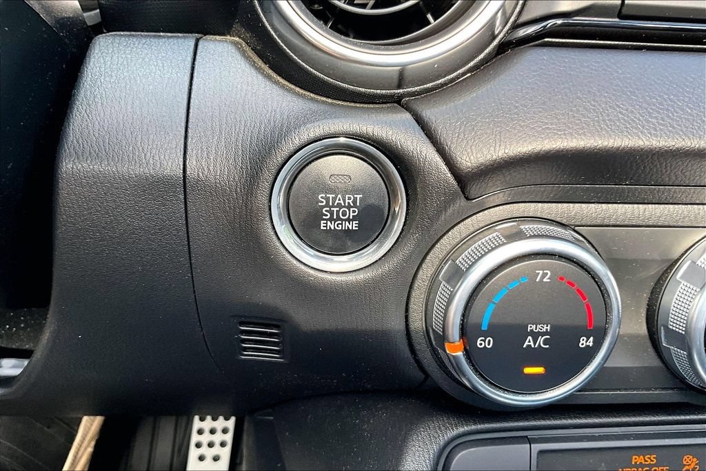 Used 2019 MAZDA MX-5 Miata Grand Touring RWD image 16
