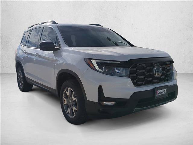 Used 2023 Honda Passport TrailSport image 3