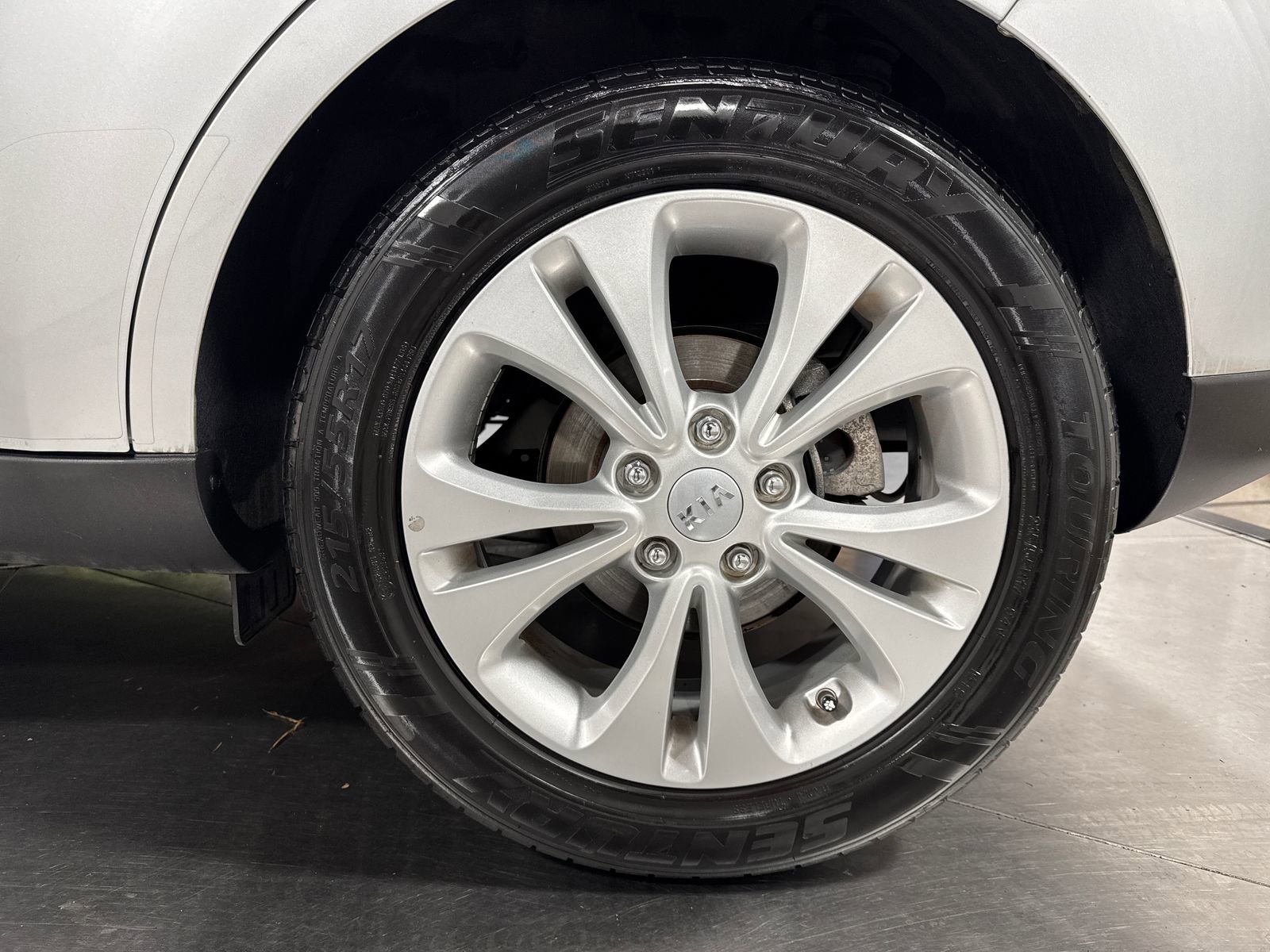 Used 2016 Kia Soul + w/ Audio Package FWD image 12