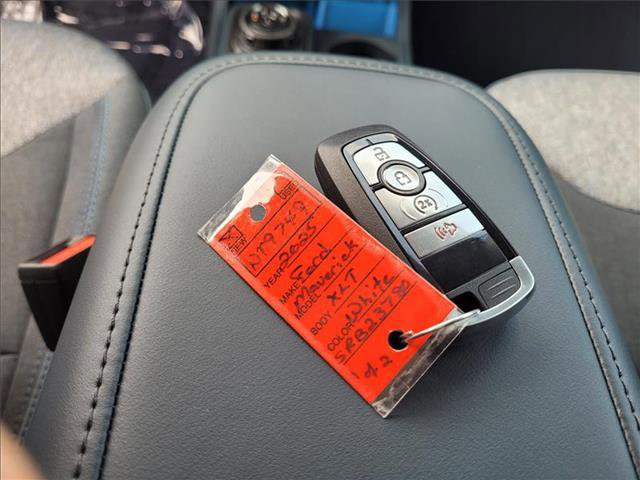 New 2025 Ford Maverick XLT w/ XLT Luxury Package image 27