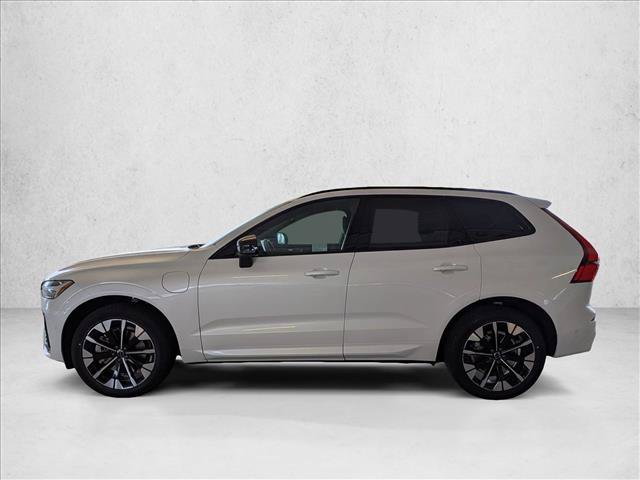 New 2026 Volvo XC60 T8 Plus w/ Climate Package PRO AWD/4WD image 9