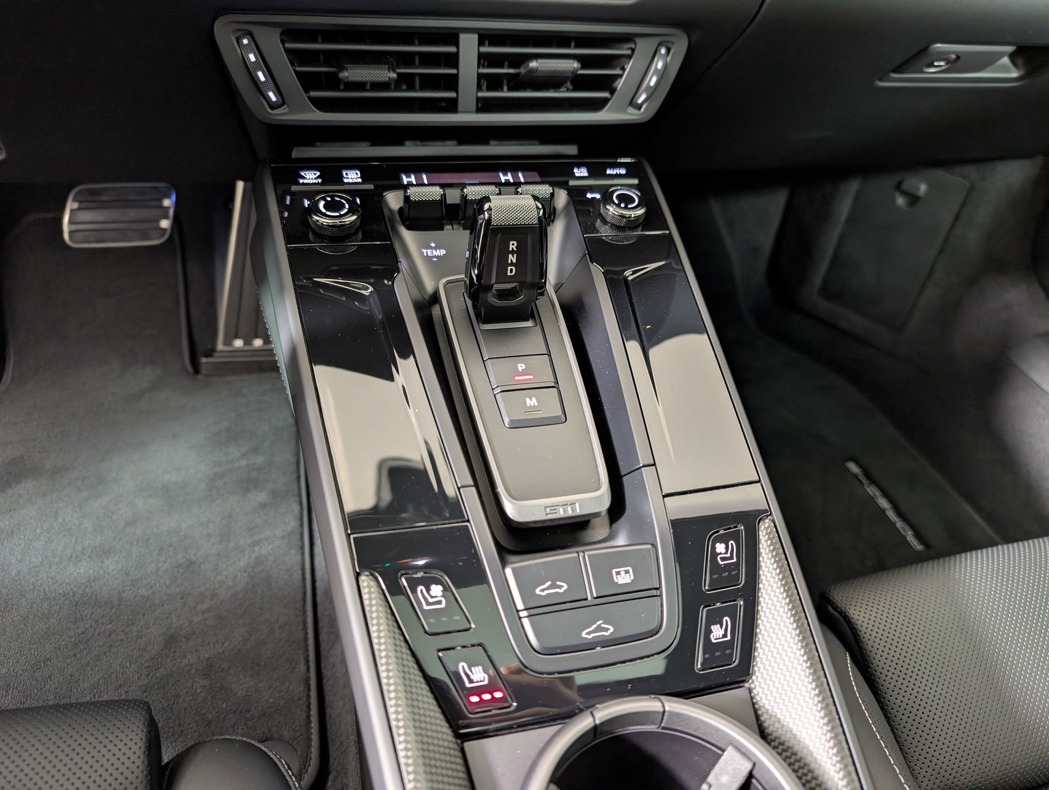 Certified 2025 Porsche 911 Carrera 4 GTS image 20