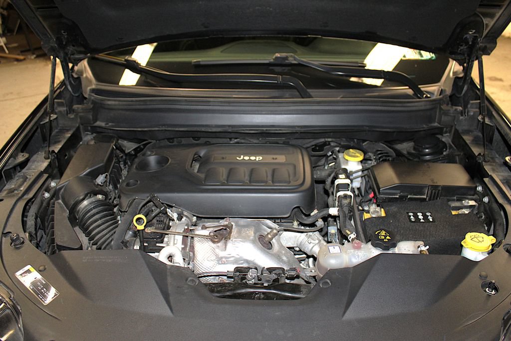Certified 2021 Jeep Cherokee High Altitude AWD/4WD image 45