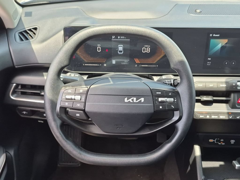 Used 2025 Kia K4 FWD image 23