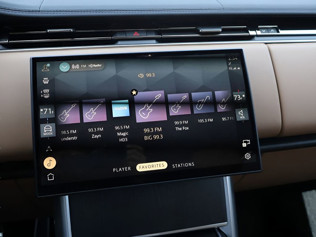 Certified 2024 Land Rover Range Rover SE AWD/4WD image 21