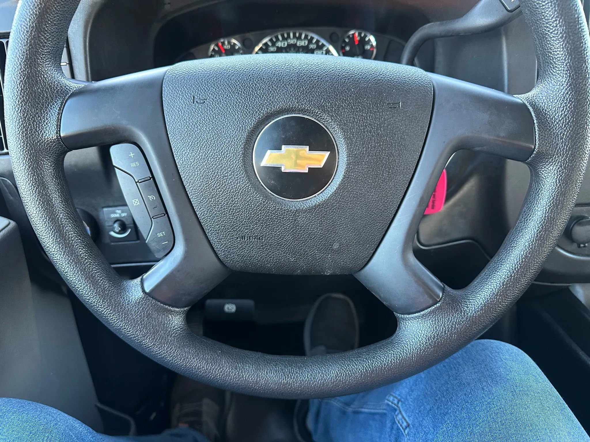 Used 2015 Chevrolet Express 3500 image 17