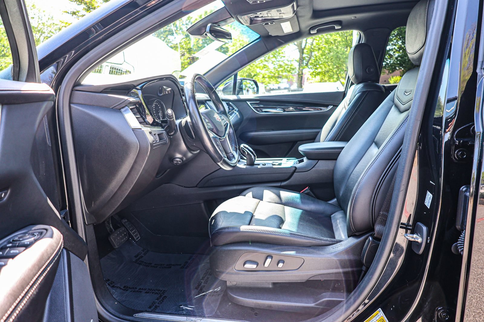 Used 2022 Cadillac XT5 Premium Luxury AWD/4WD image 15