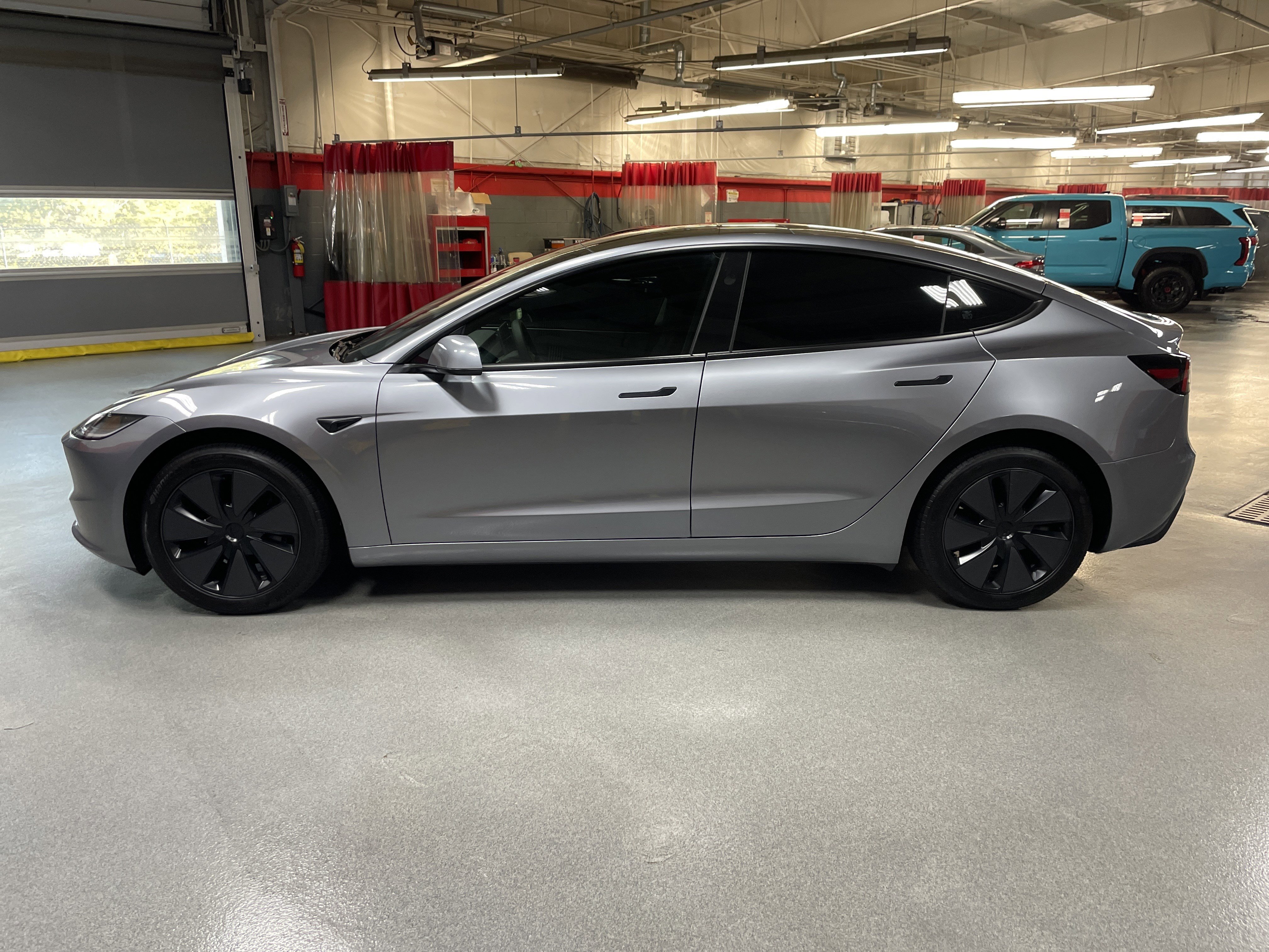Used 2025 Tesla Model 3 Long Range image 7
