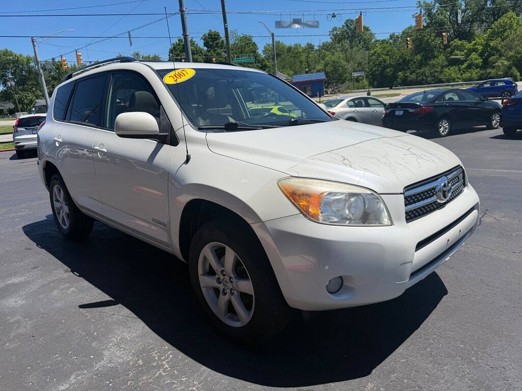 Used 2007 Toyota RAV4 Limited AWD/4WD image 3