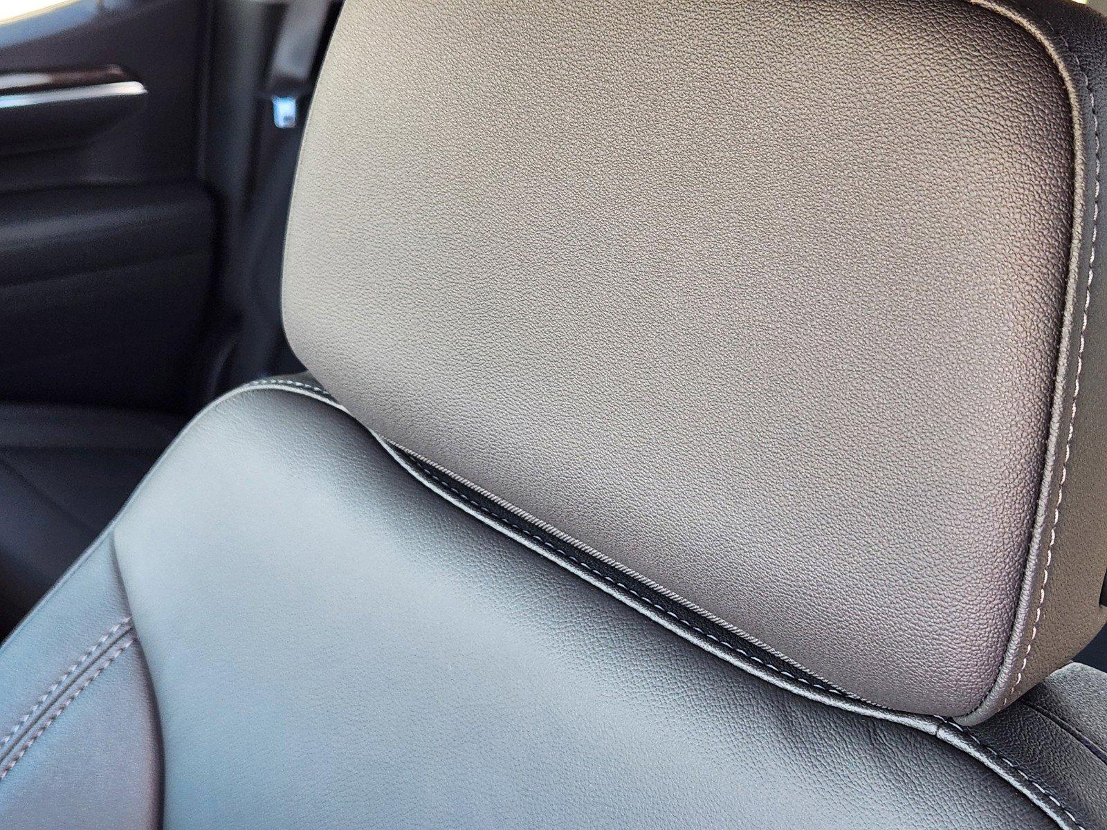 New 2026 Chevrolet Silverado 1500 LT Trail Boss w/ Convenience Package II image 11