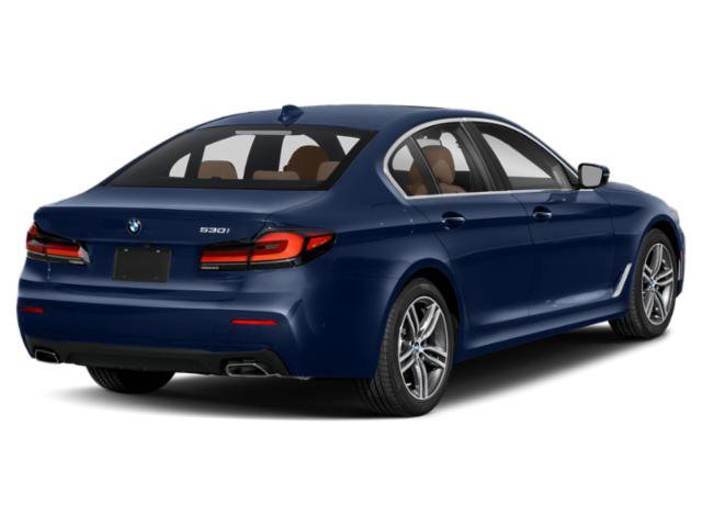 Used 2022 BMW 530i w/ M Sport Package RWD image 2