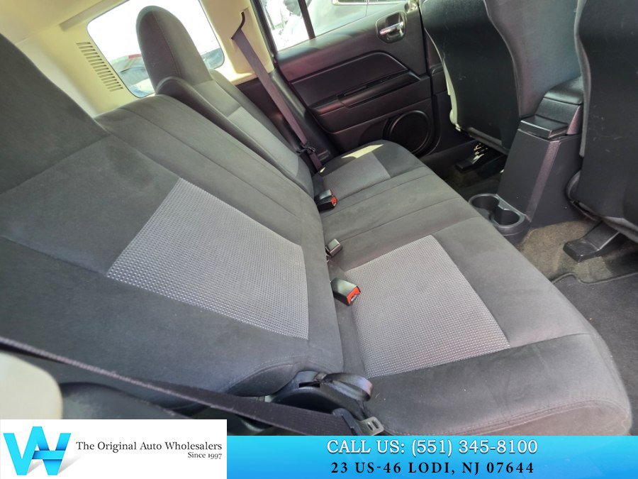 Used 2016 Jeep Patriot Latitude w/ Sun/Sound Group AWD/4WD image 18