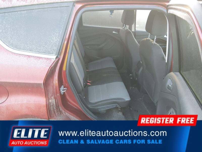 Used 2014 Ford Escape SE image 15