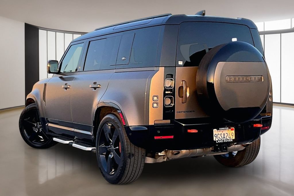 Certified 2023 Land Rover Defender 110 X AWD/4WD image 4
