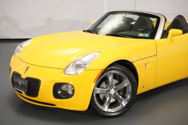 Used 2007 Pontiac Solstice GXP w/ Premium Package RWD image 6