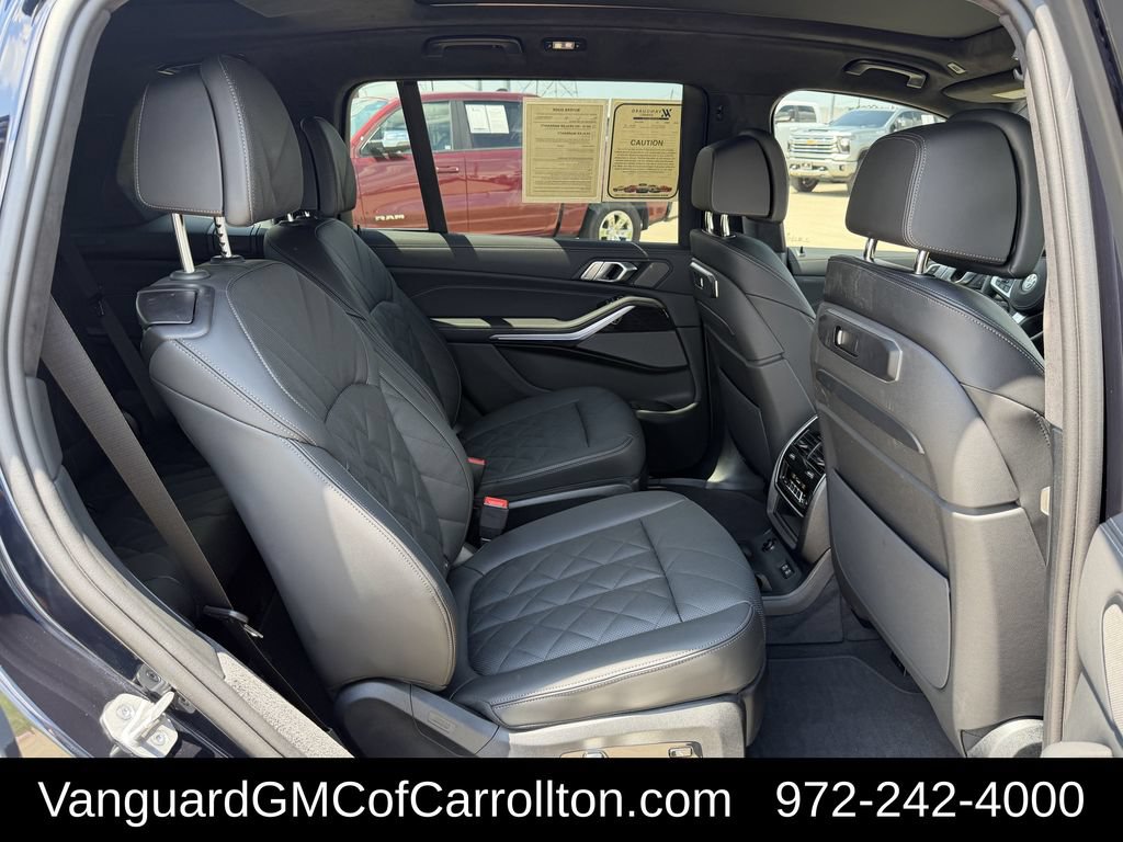 Used 2026 BMW X7 xDrive40i w/ M Sport Package AWD/4WD image 34