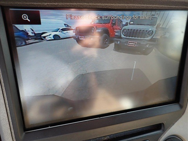 Used 2016 Ford F250 Lariat w/ Chrome Package AWD/4WD image 24