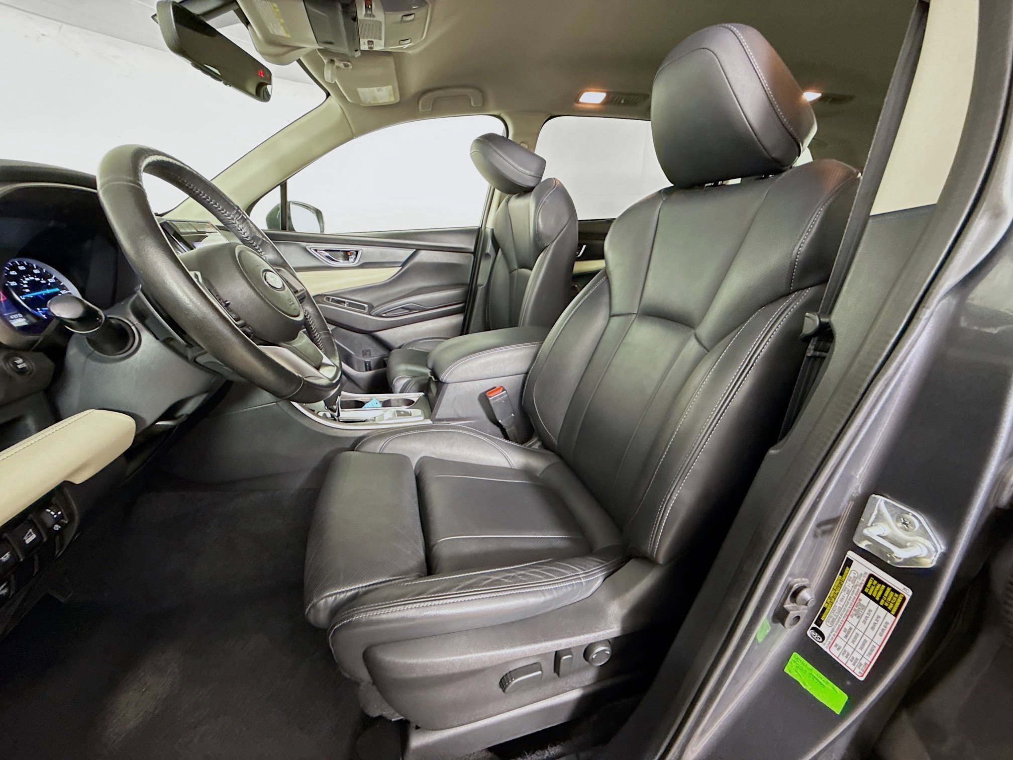 Used 2022 Subaru Ascent Limited image 25
