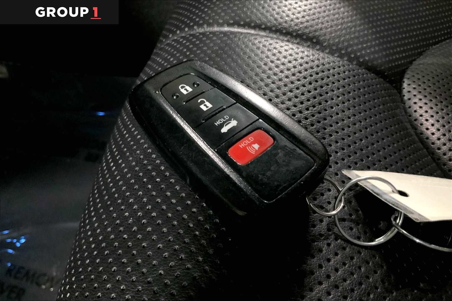 Used 2020 Toyota Avalon XSE w/ Carpet Mat Package image 14