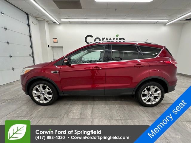 Used 2015 Ford Escape Titanium image 2